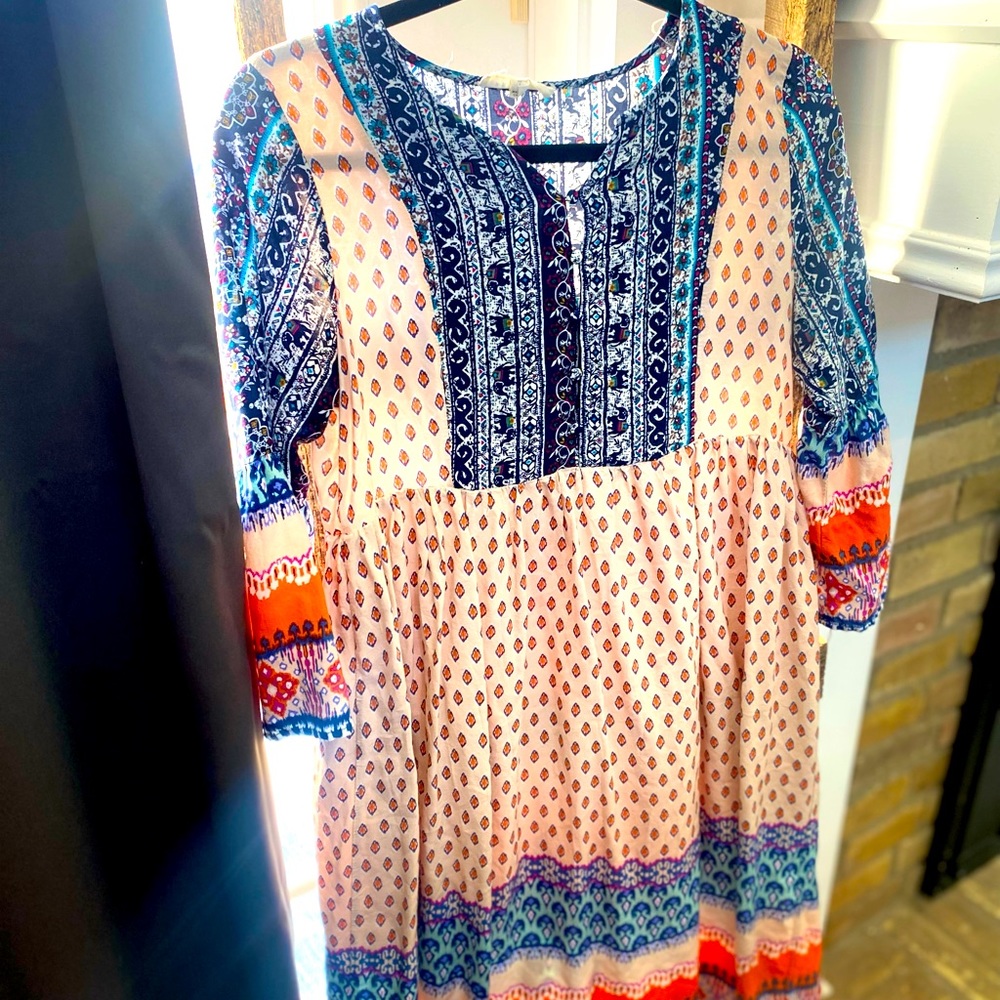 Cute knee length boutique Bohemian dress, size L but more like a M